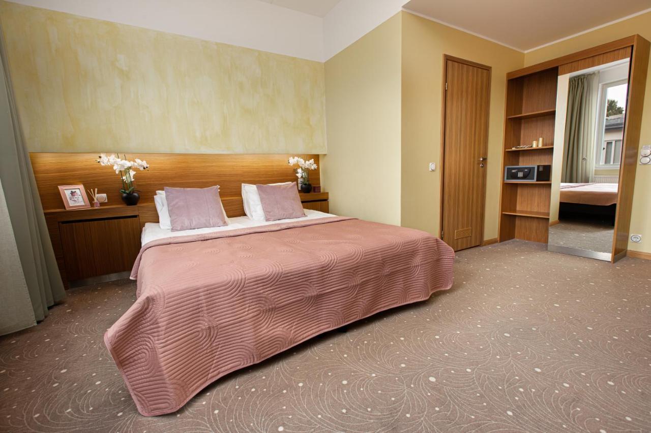Bern Boutique By Rikas Hotels Tallinn Ngoại thất bức ảnh