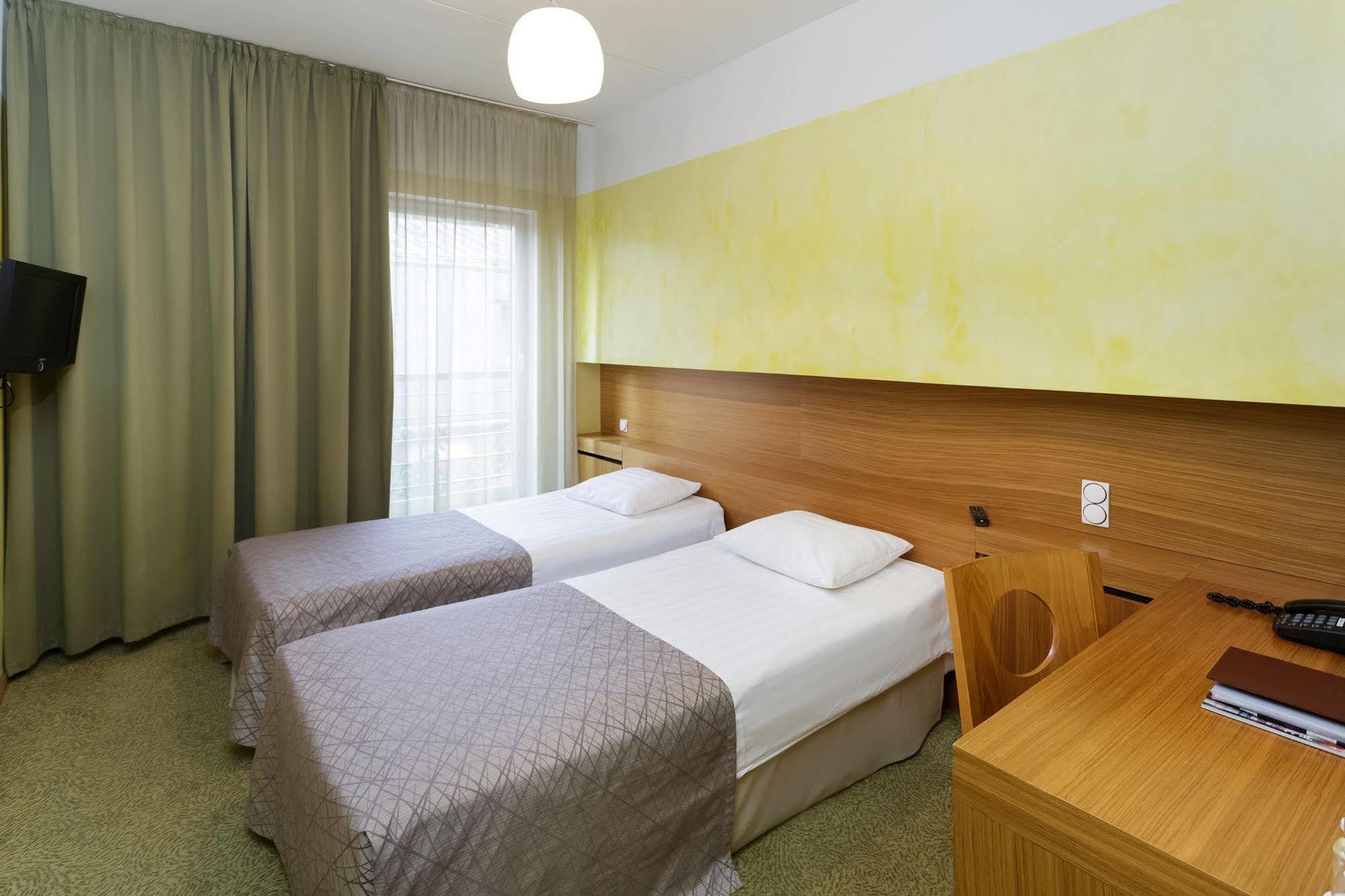 Bern Boutique By Rikas Hotels Tallinn Ngoại thất bức ảnh